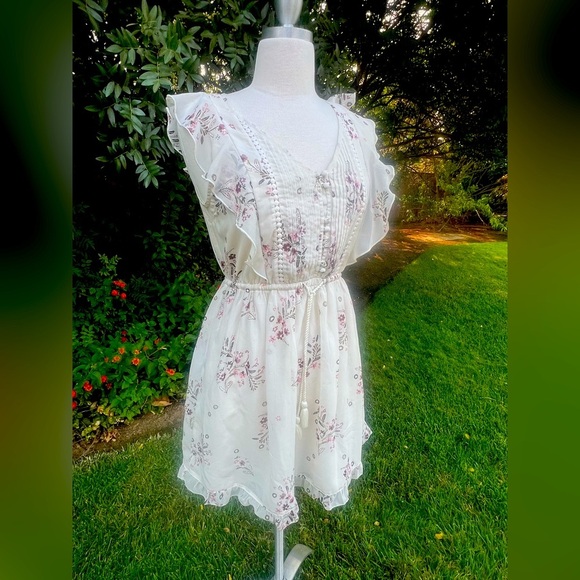 Abercrombie & Fitch White Floral 🌹Mini Dress - Picture 1 of 6